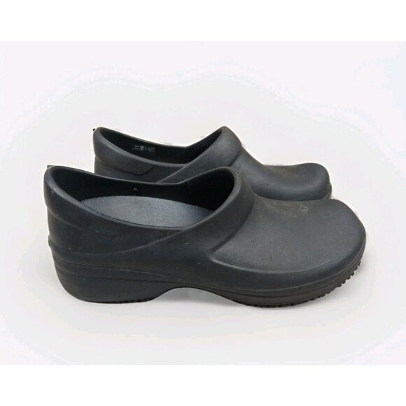 Crocs Womens 9 Slip Resistant Shoes Neria Pro II Black Clogs Nurse Work - Picture 1 of 13